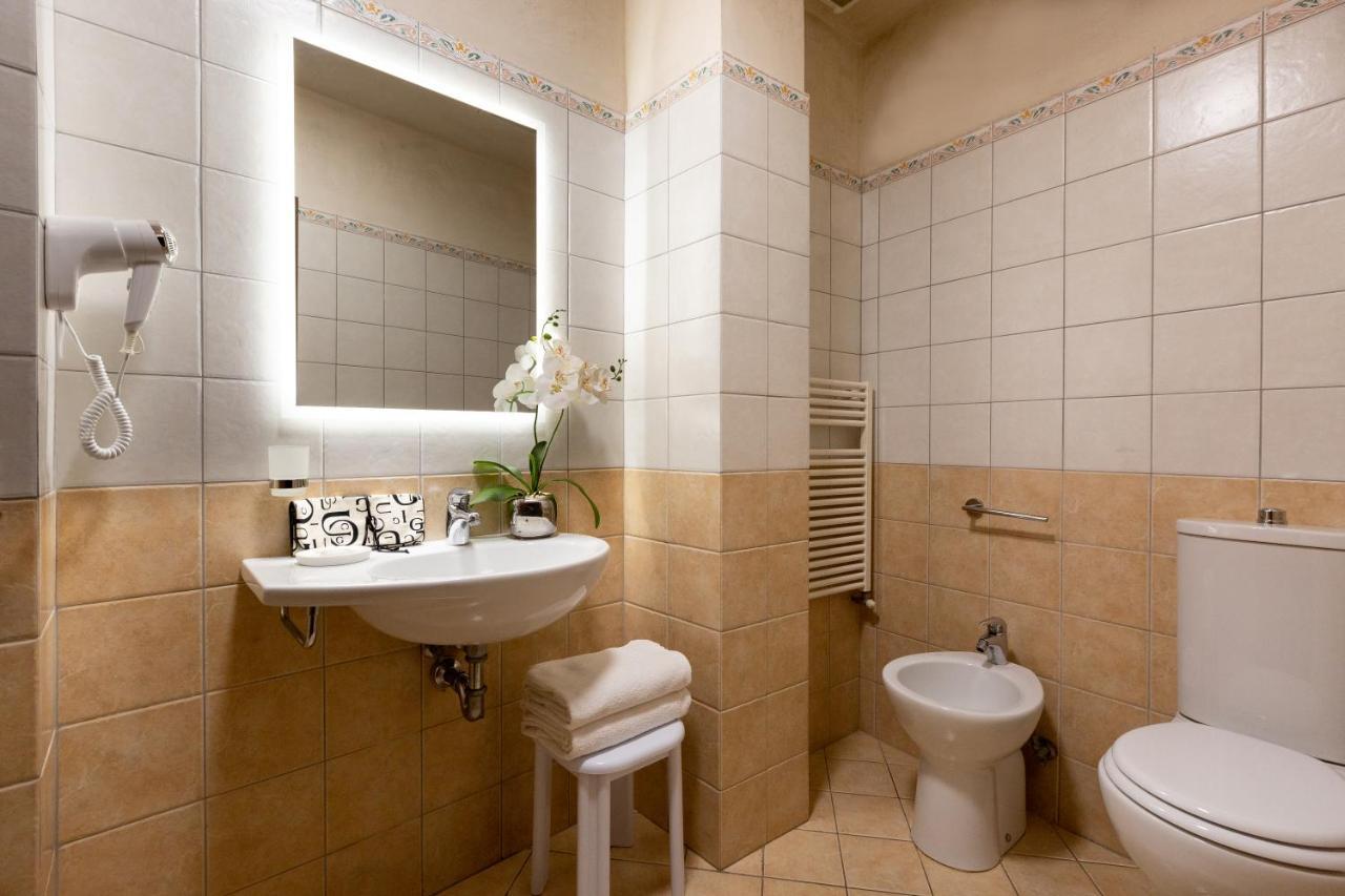 Aramis Deluxe Rooms Firenze Kültér fotó