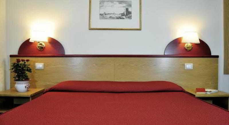 Aramis Deluxe Rooms Firenze Kültér fotó